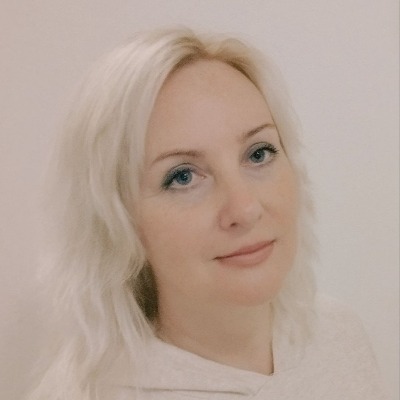 Zur Profilseite von Yuliia Krotenko - Klavier